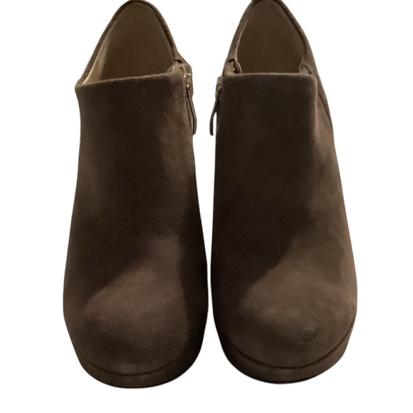 Vince Camuto brown suede ankle boot size 7.5‎ - Picture 8 of 8
